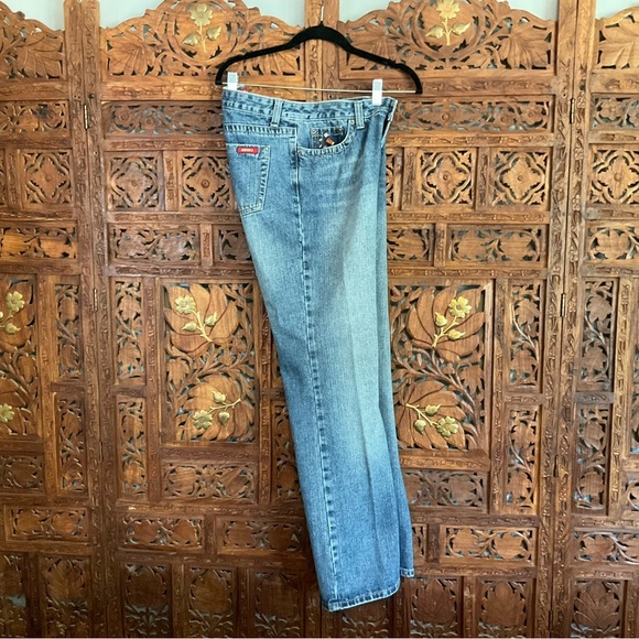 Guess Size 31 Ladies Straight Leg, Medium Wash, Faded, Embellished Jeans - Picture 14 of 16